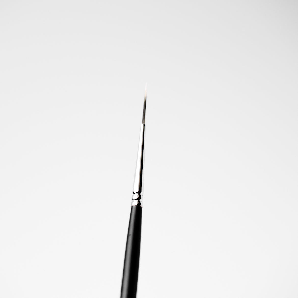 Fine-point brush