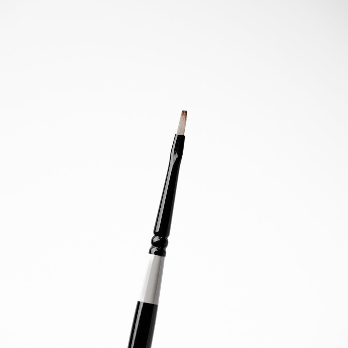 Flat brush