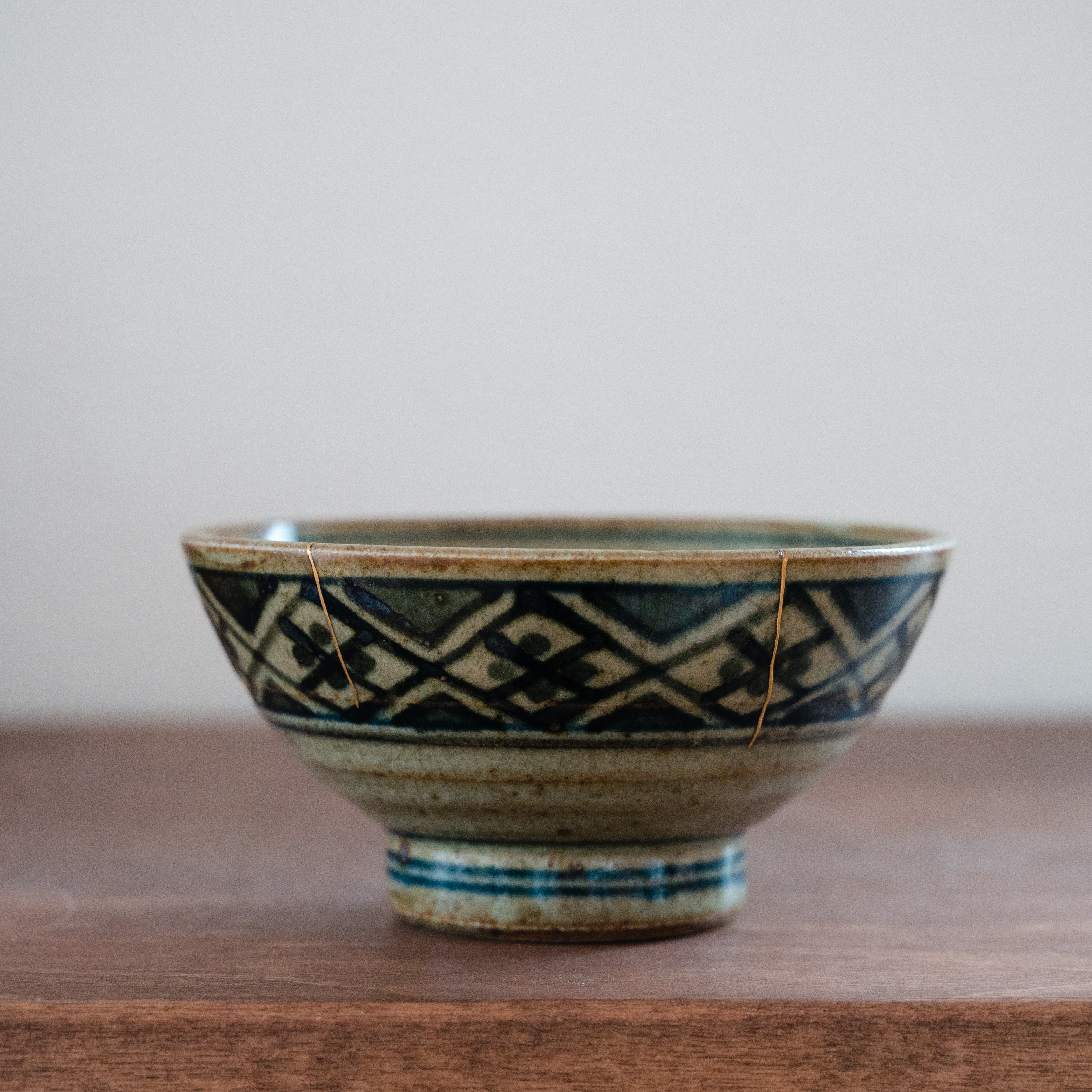 Kintsugi tea bowl